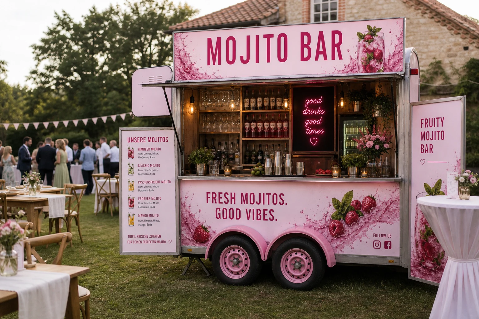 Gelbe Mojito-Horsebox mit Zitronen, Limetten und Minze
