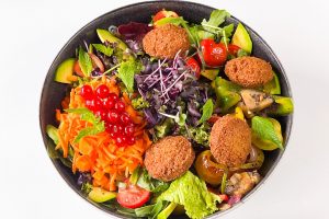 Vegan Falafel Salat